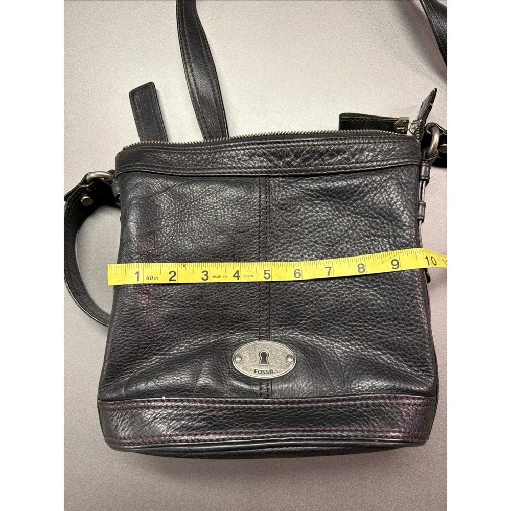 Fossil‎ Maddox Black Pebbled Leather Zipper Closure Bucket Crossbody Purse Bag